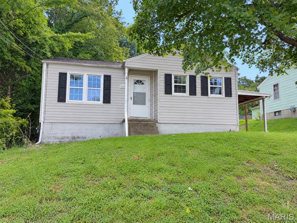 910 N Sprigg Street Property Photo 1