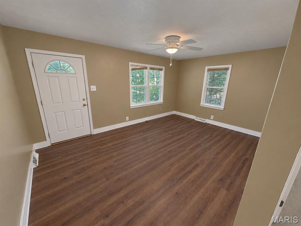 910 N Sprigg Street Property Photo 5