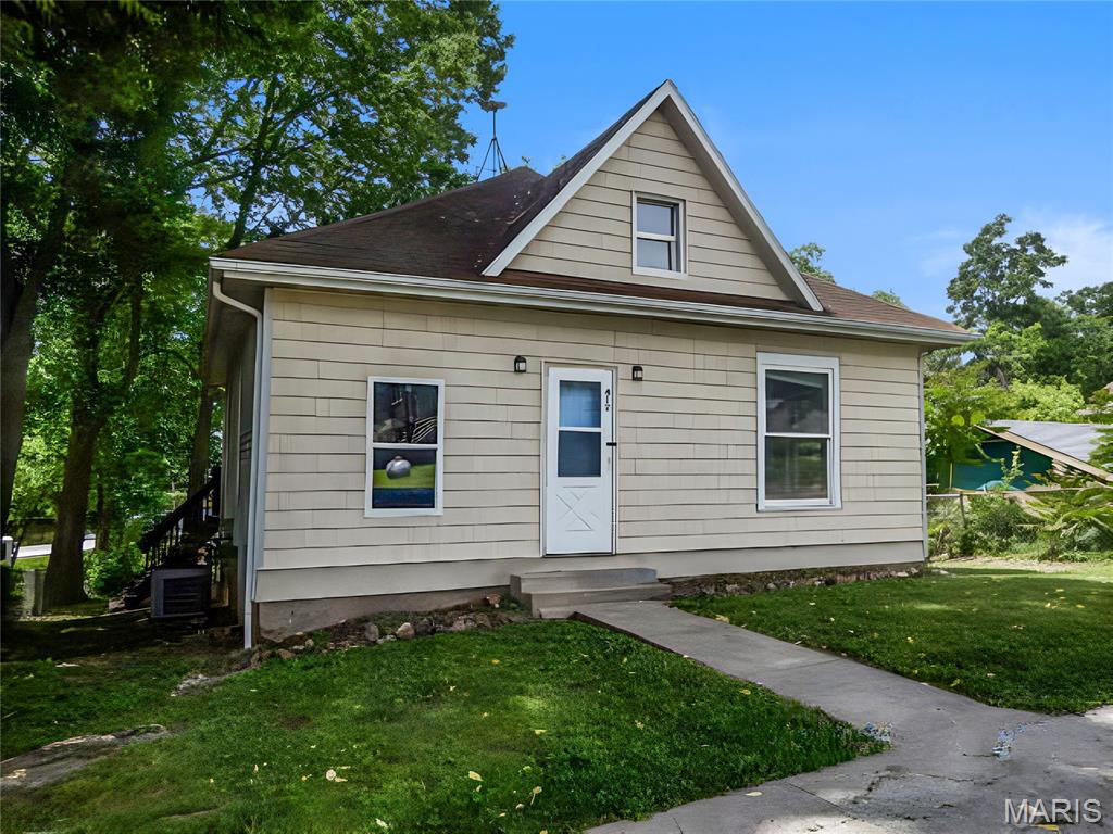412 1st Street Property Photo 1