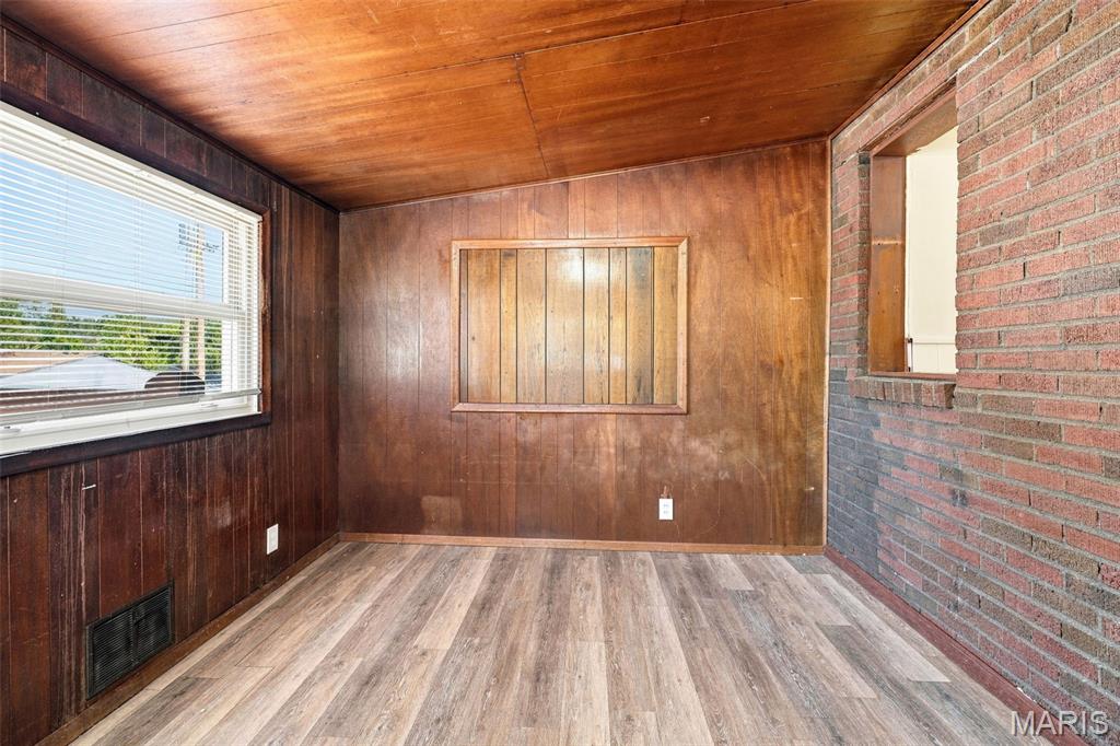 8153 Toddy Avenue Property Photo 13