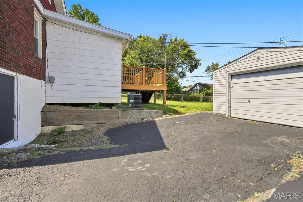 8153 Toddy Avenue Property Photo 27