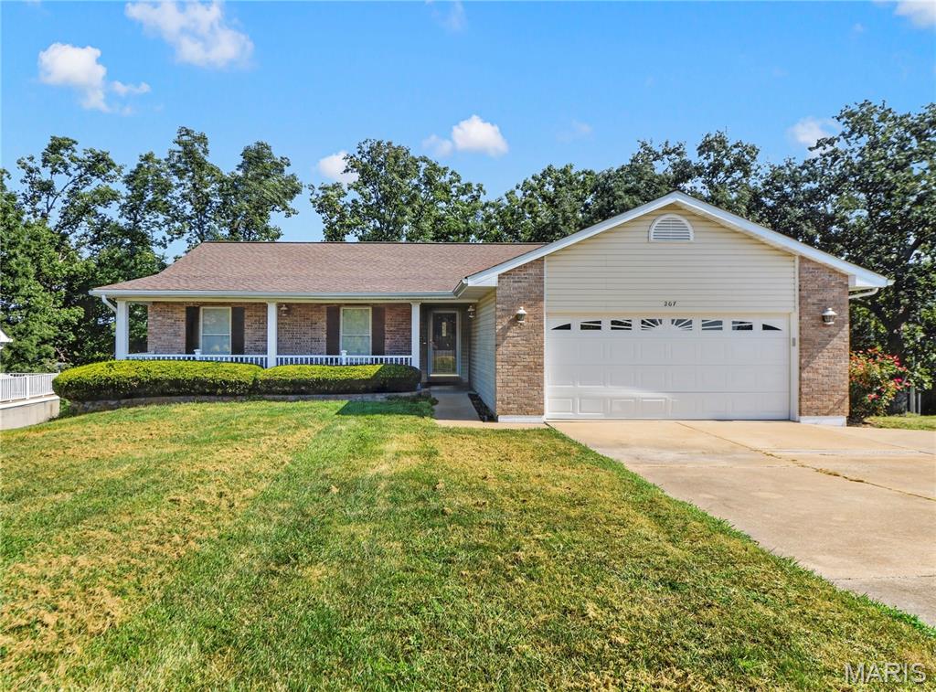 207 Spring Lake Drive Property Photo 1