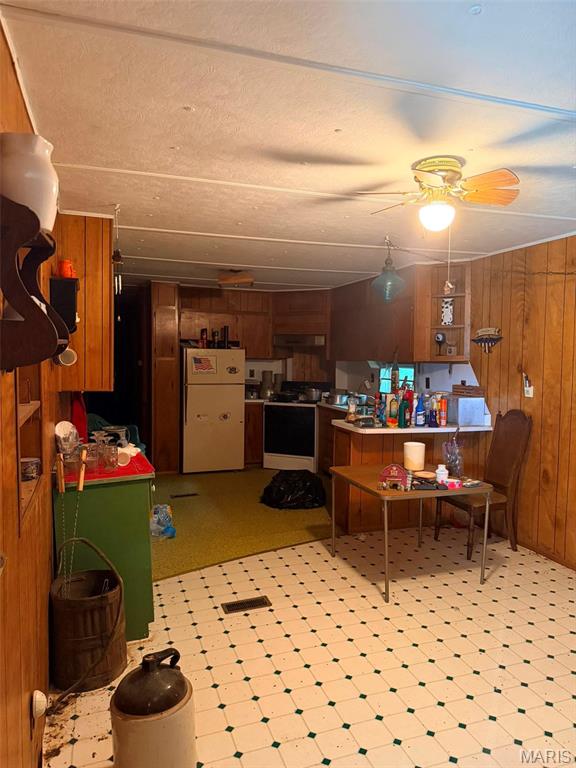 619 E Bims Road Property Photo 10