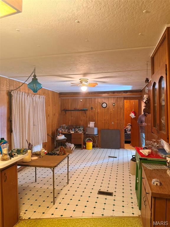 619 E Bims Road Property Photo 11