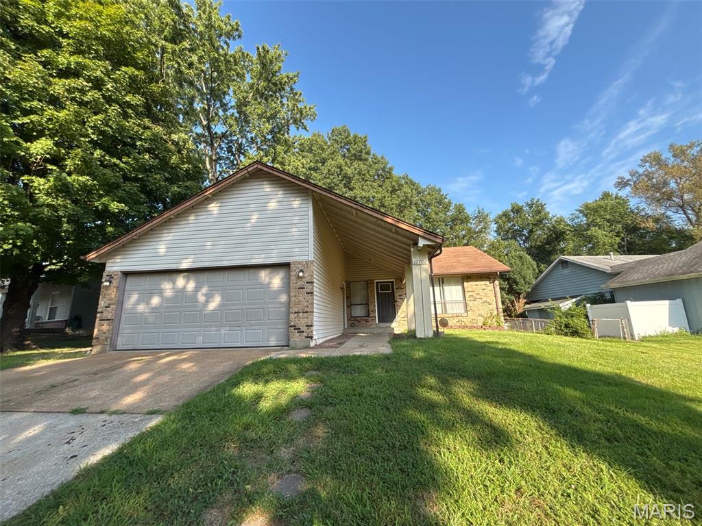 12702 Willow Trail Drive Property Photo 1