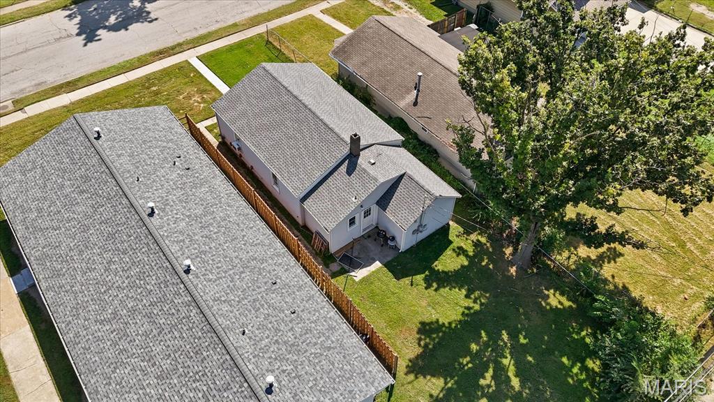 1047 Washington Avenue Property Photo 6