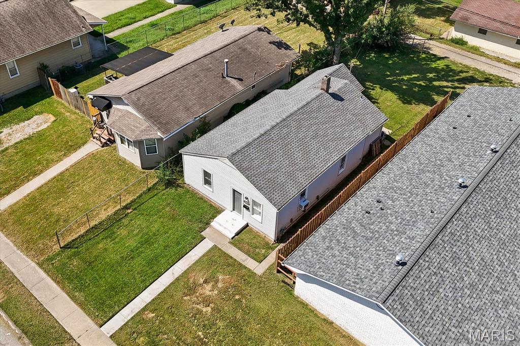1047 Washington Avenue Property Photo 8