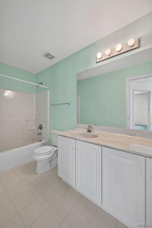 10427 Tiffany Village Court Property Photo 15