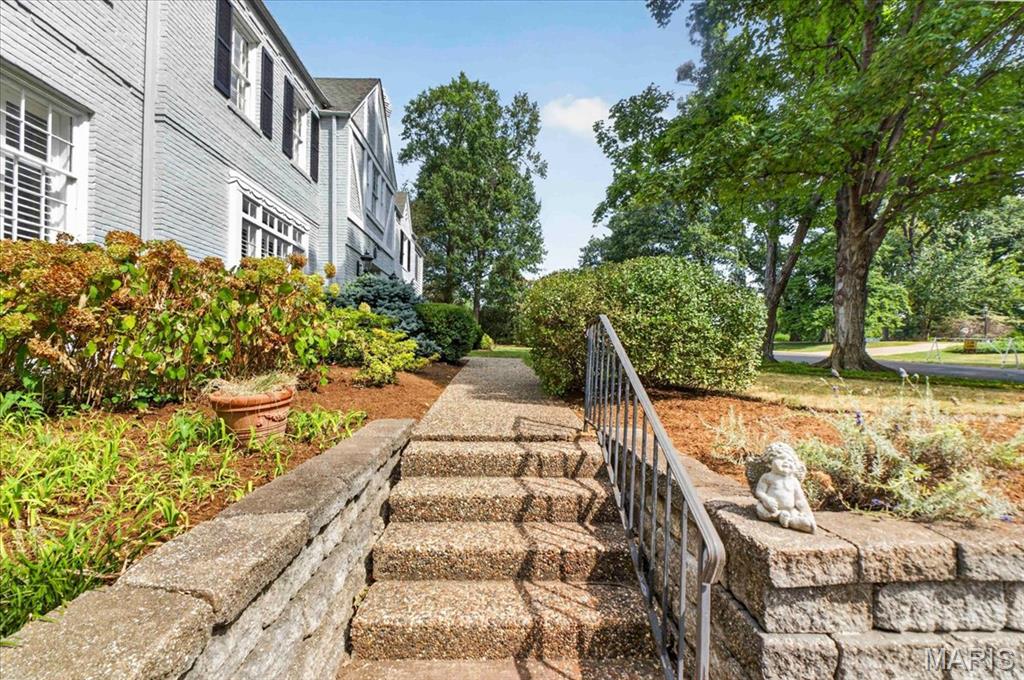 6 Berkshire Drive Property Photo 7