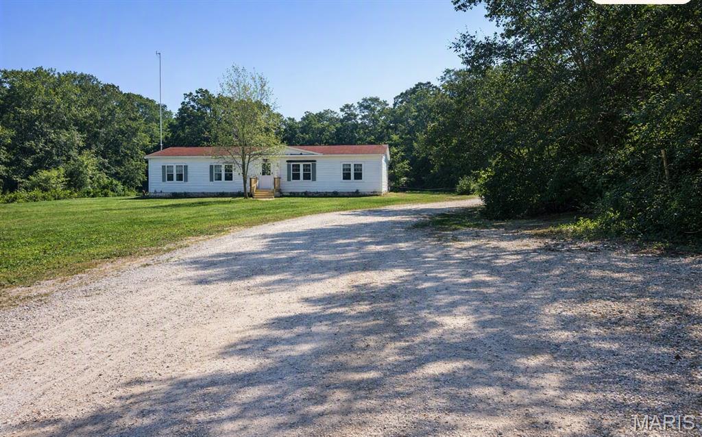 22287 Muse Road Property Photo 1