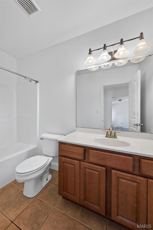 129 E Pacific Street Property Photo 24