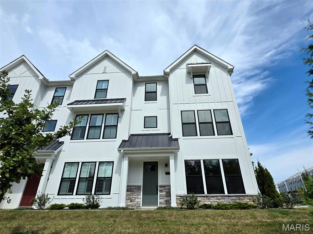 325 Mistflower Court Property Photo 1