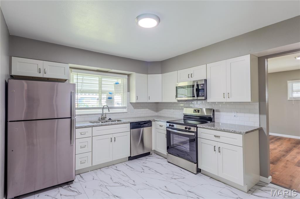 6716 Lightwood Drive Property Photo 10