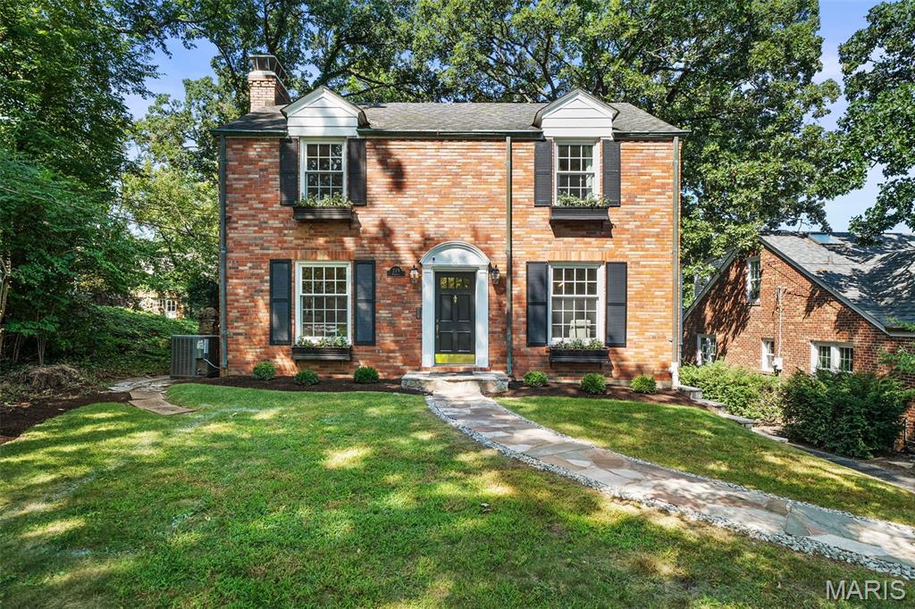 225 Parkland Avenue Property Photo 1