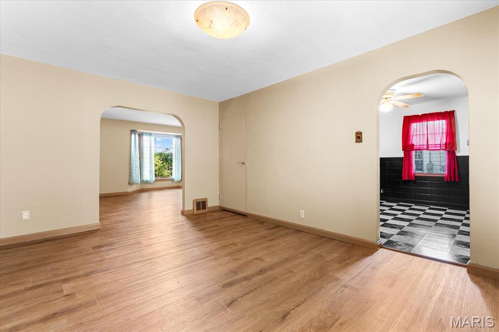 4208 N Belt West Property Photo 6