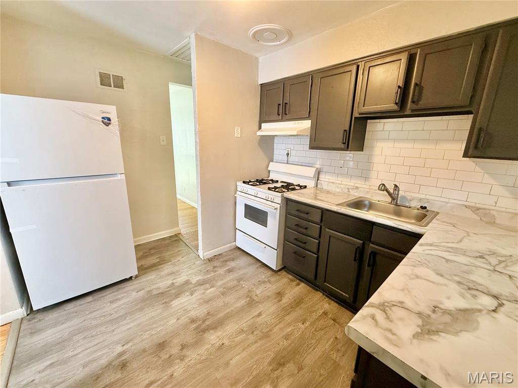 6122 Jackson Avenue Property Photo 8