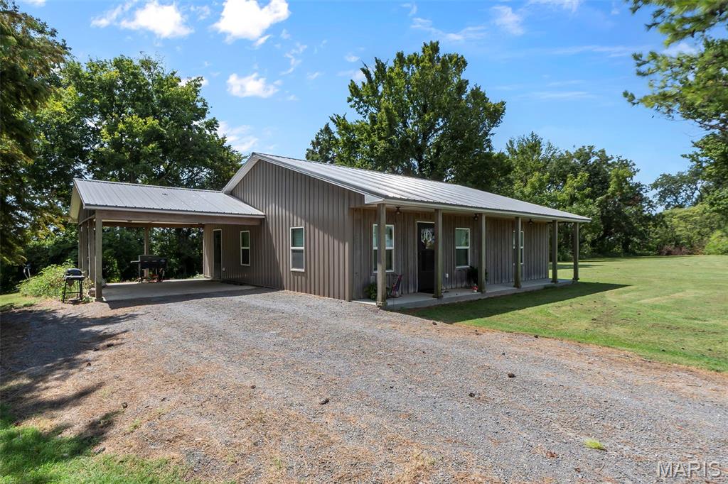 425 County Highway 454 Property Photo 1