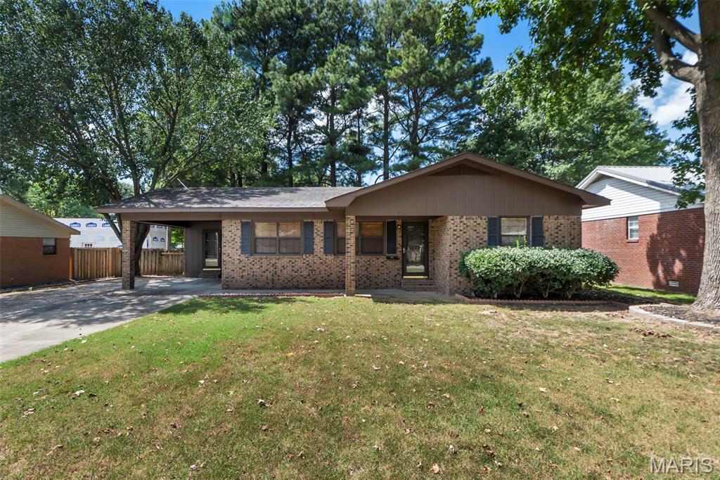 613 Jones Street Property Photo 1