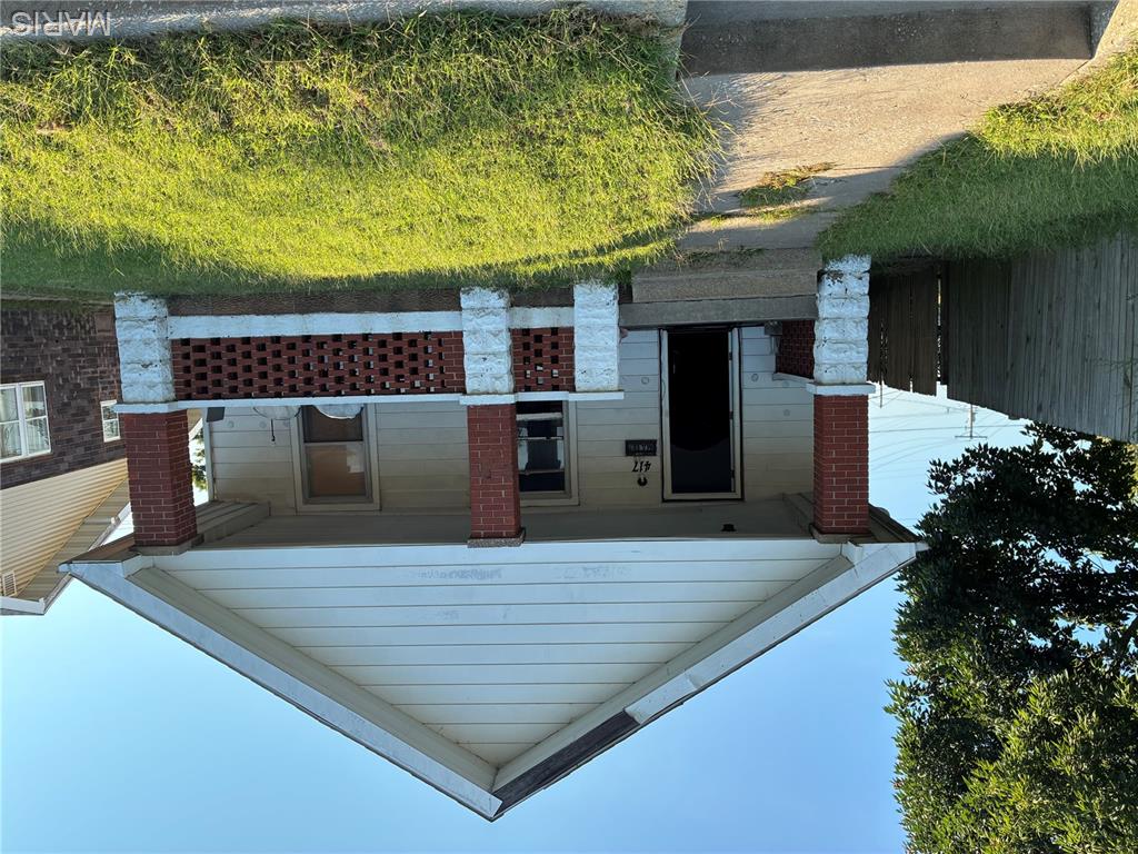 417 E Saint Louis Avenue Property Photo 1