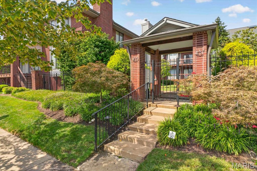 437 Clara Avenue 18 Property Photo 1