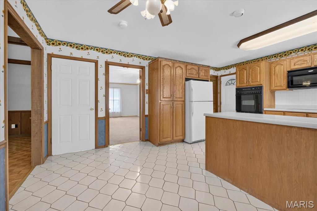 3822 Baville Court Property Photo 9