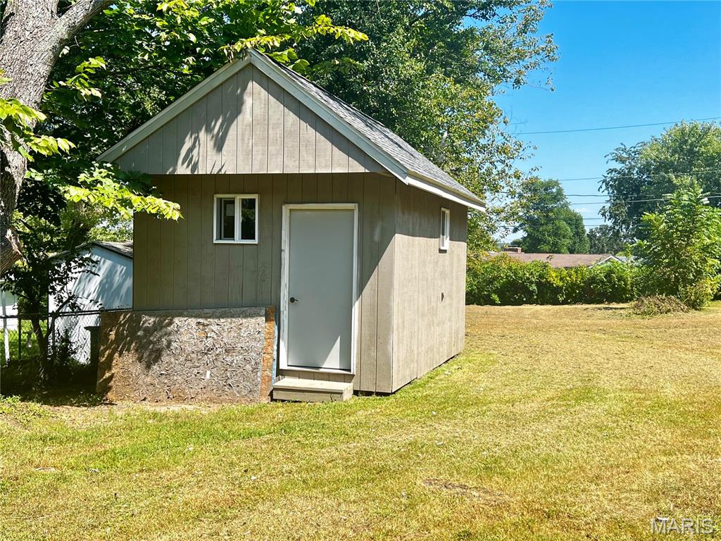 50 Laird Avenue Property Photo 30