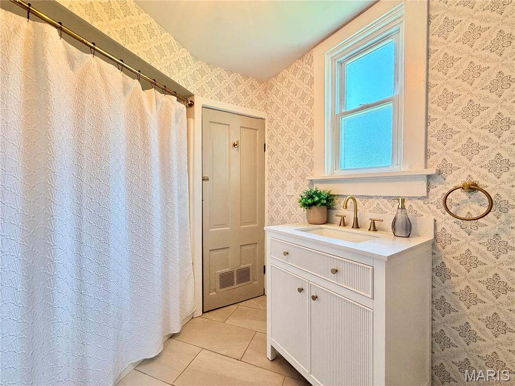 421 Wolf Street Property Photo 13
