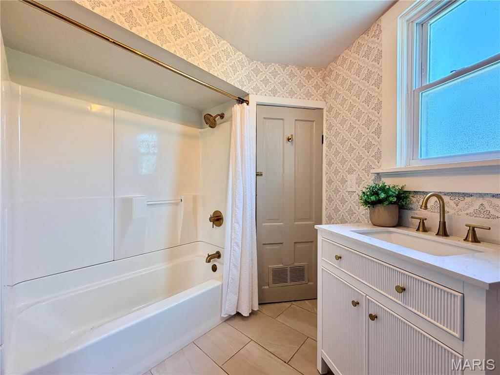 421 Wolf Street Property Photo 14