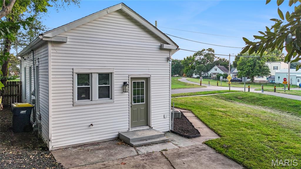 421 Wolf Street Property Photo 26