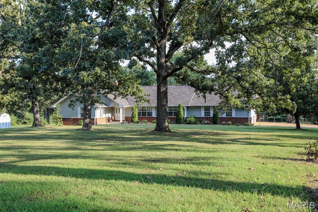 114 County Road 4221 Property Photo 1