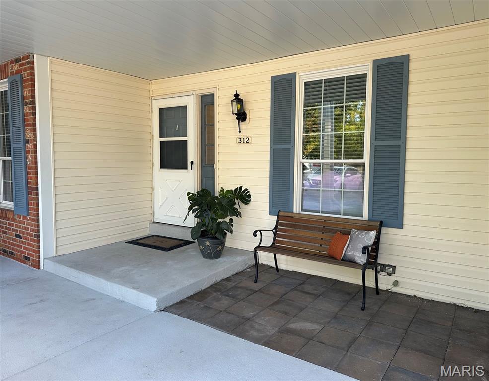 312 Waterside Drive Property Photo 1