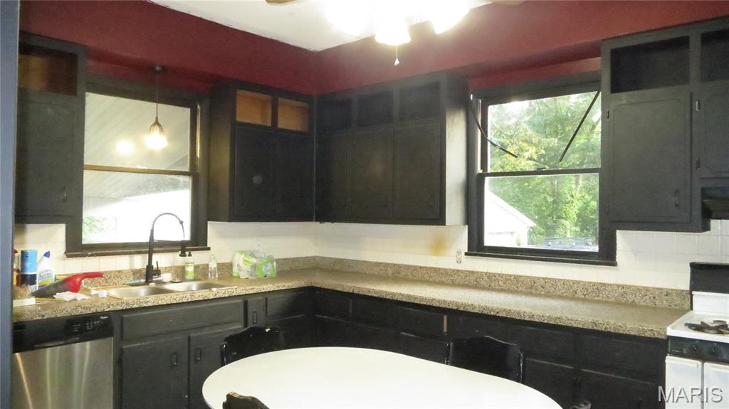 2315 Brown Street Property Photo 13