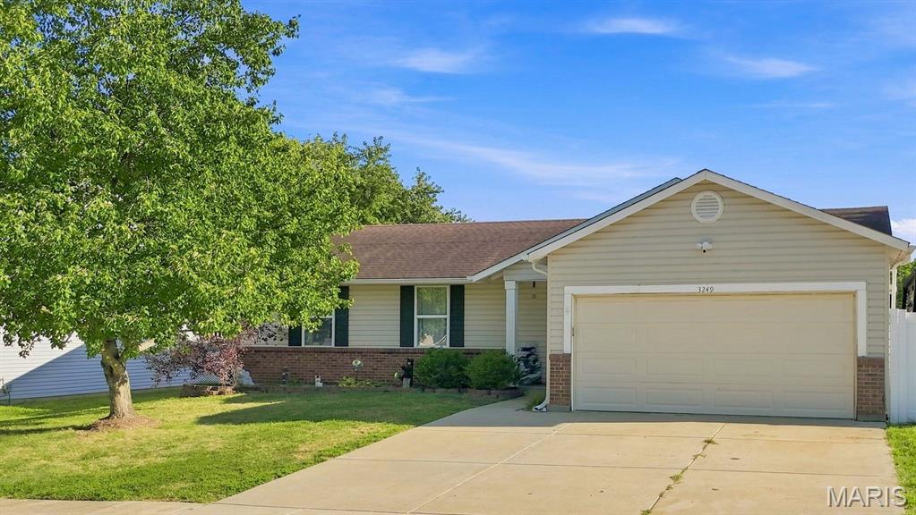 3249 Windwood Trails Drive Property Photo 1