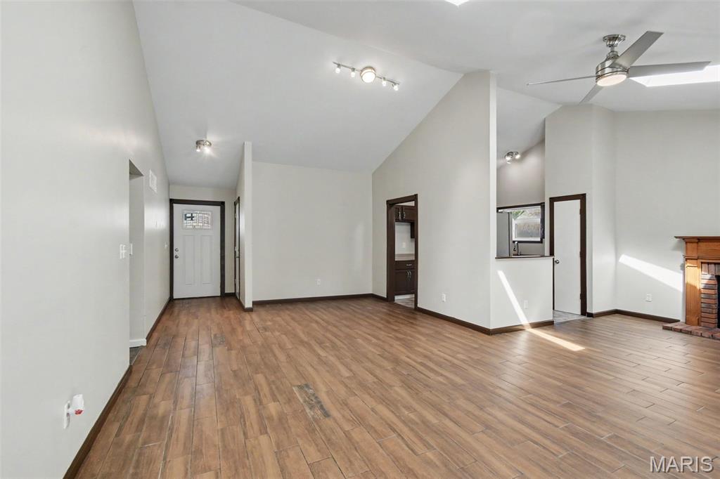202 Barrington Drive Property Photo 4