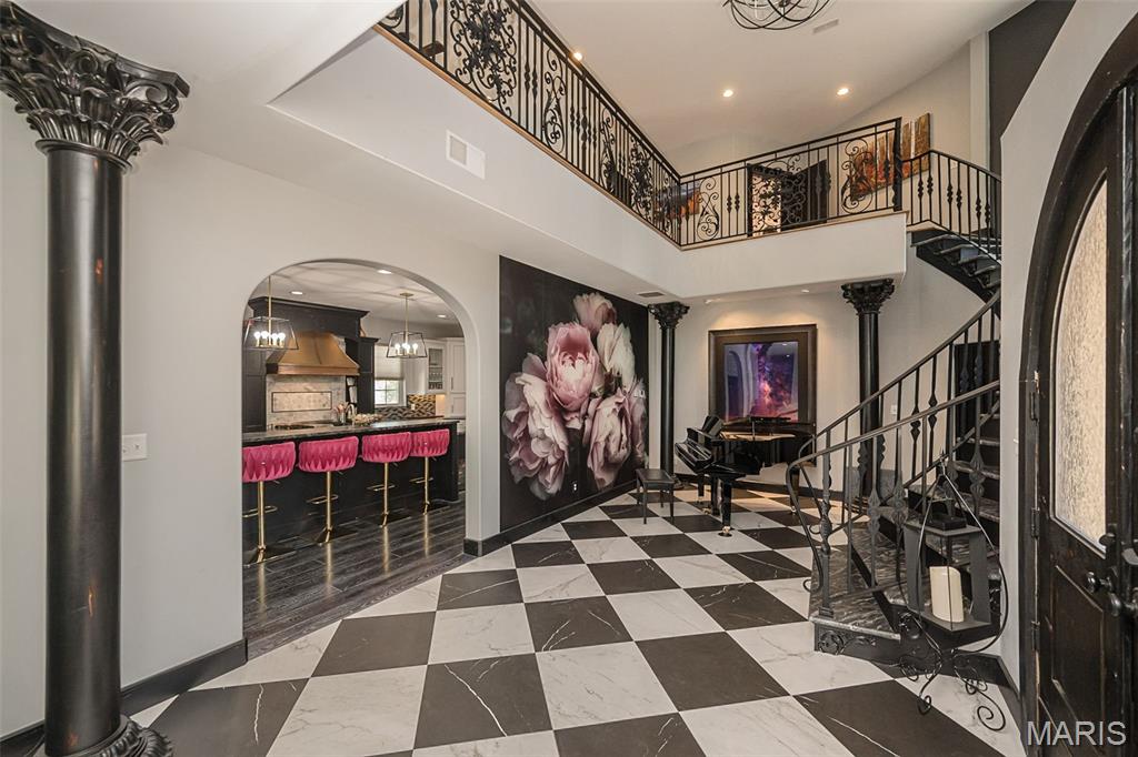 604 Glyn Cagny Property Photo 17