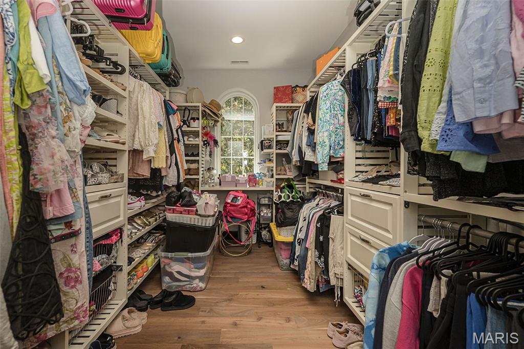 604 Glyn Cagny Property Photo 44