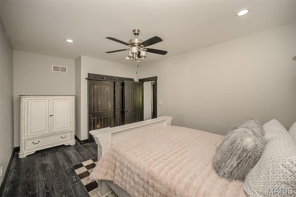 604 Glyn Cagny Property Photo 48