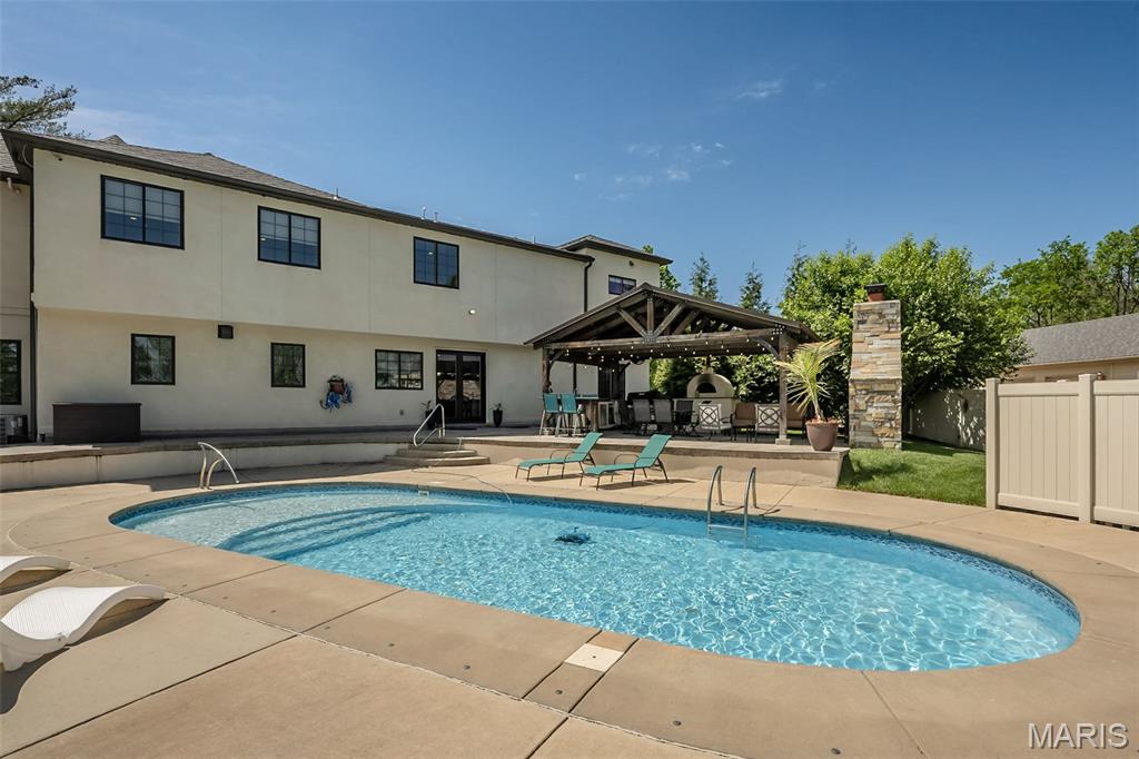 604 Glyn Cagny Property Photo 75