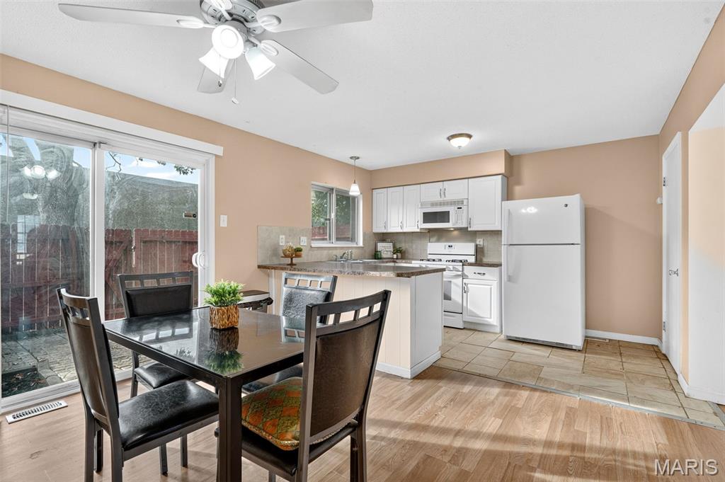 8864 Santa Bella Drive Property Photo 7