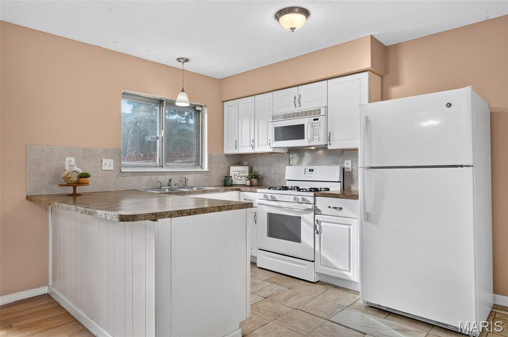 8864 Santa Bella Drive Property Photo 8