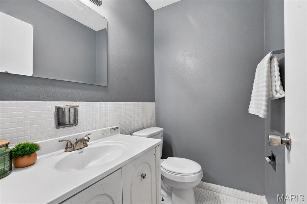 8864 Santa Bella Drive Property Photo 14