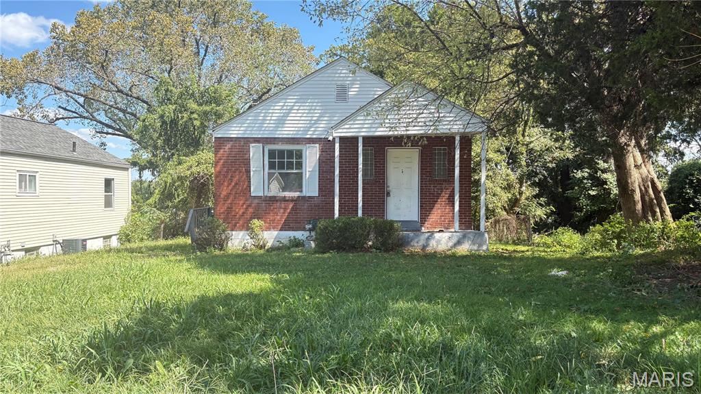 6140 Payne Avenue Property Photo 1