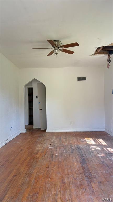 6140 Payne Avenue Property Photo 2
