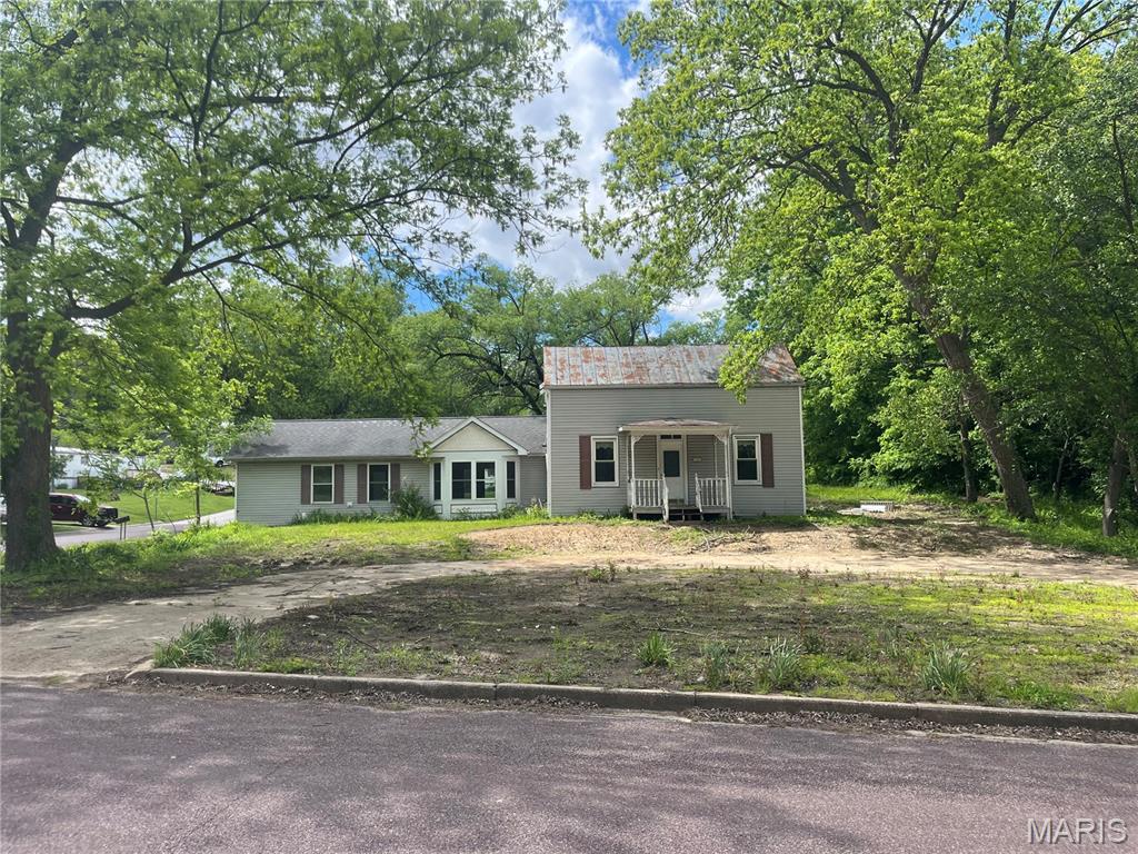 1001 Olive Street Property Photo 1
