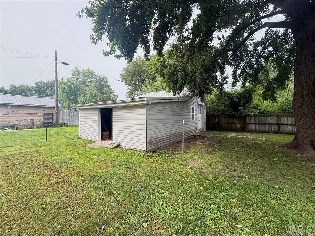 423 W Fayette Street Property Photo 43