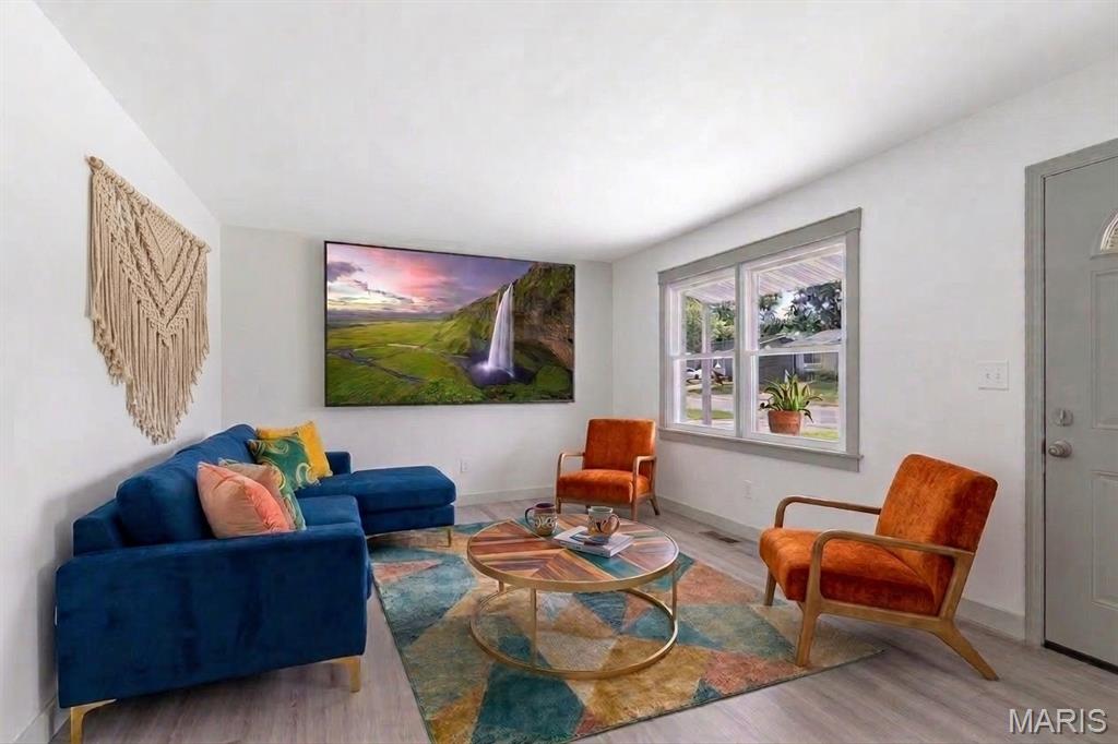 3424 La Salle Drive Property Photo 8