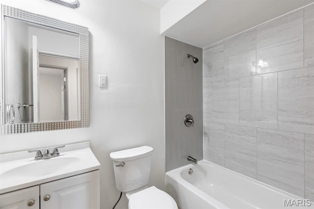 3424 La Salle Drive Property Photo 19