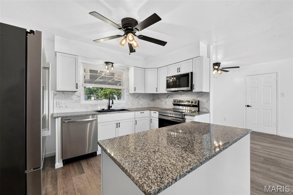 2271 Cessna Drive Property Photo 4