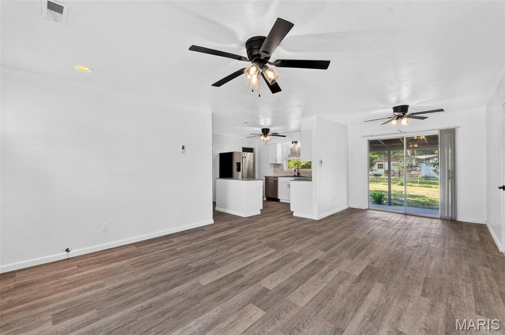 2271 Cessna Drive Property Photo 9
