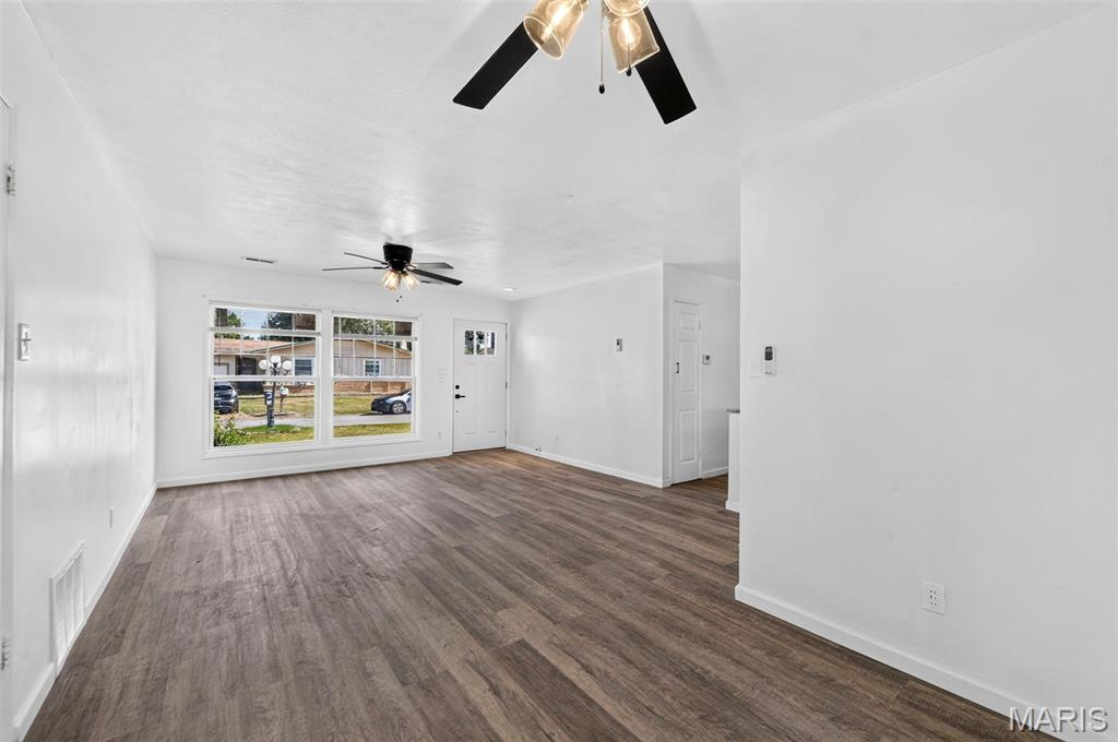 2271 Cessna Drive Property Photo 11